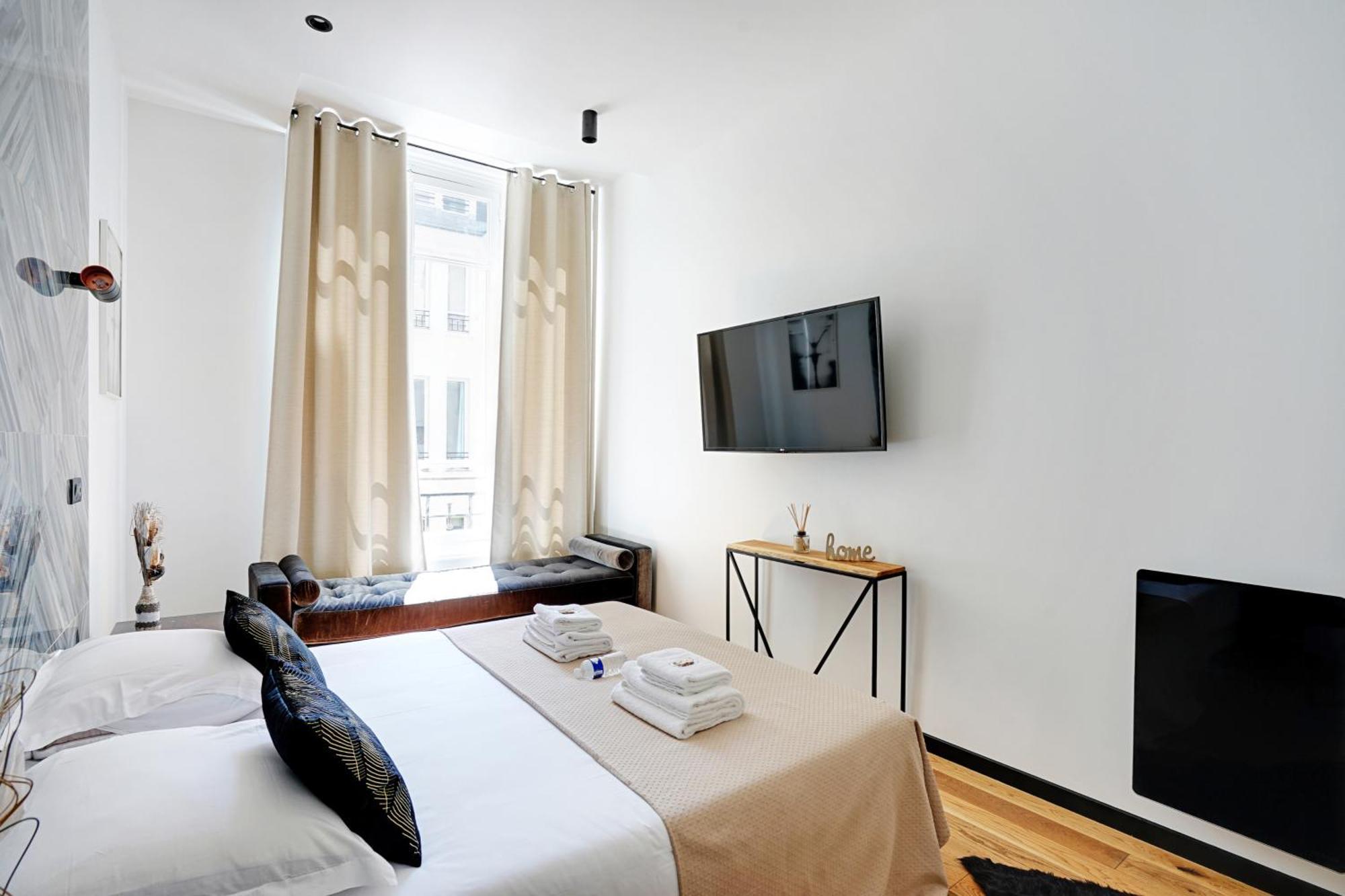 Luxurious Apartment - 2Br-8P -Champs Elysees Париж Екстериор снимка